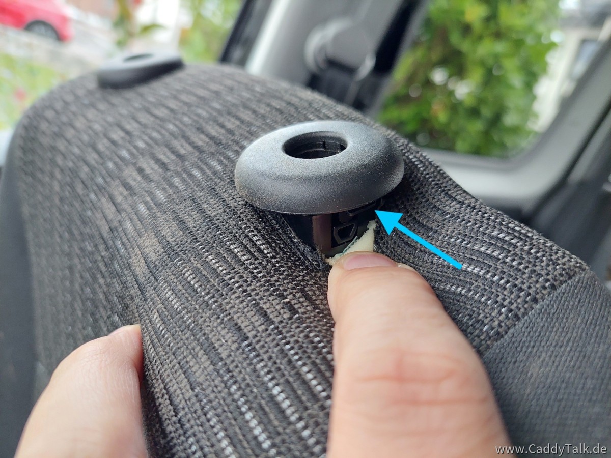 VW Caddy Kopfstütze Beifahrersitz entfernen